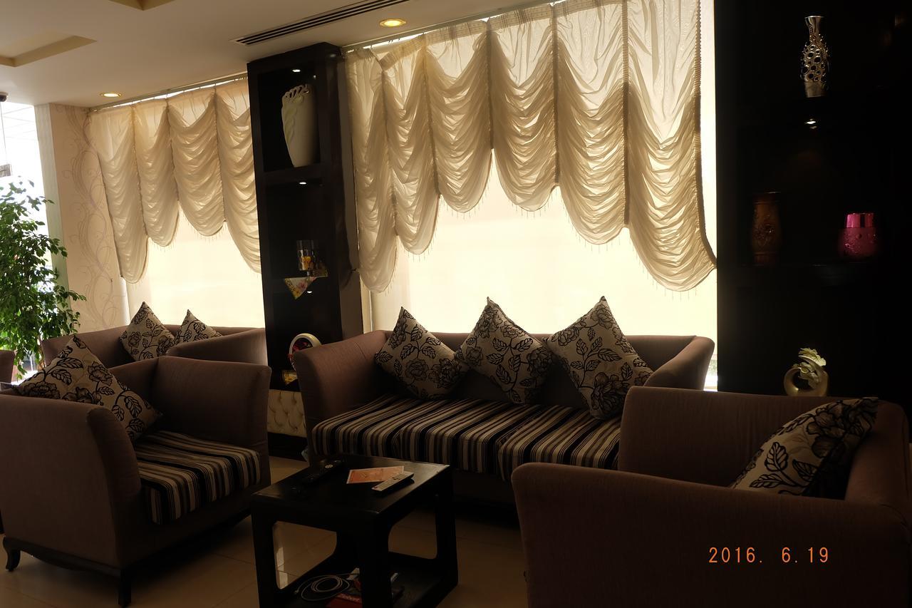 Talin Star Suites Riyadh Eksteriør bilde